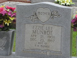 Ezzie Lee <I>Newborn</I> Munroe 