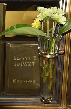Glenna Elizabeth <I>Mescher</I> Howey 