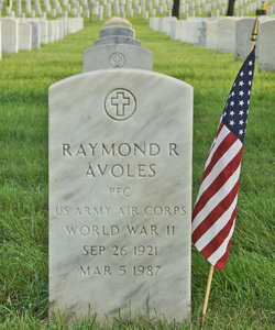 Raymond R Avoles 