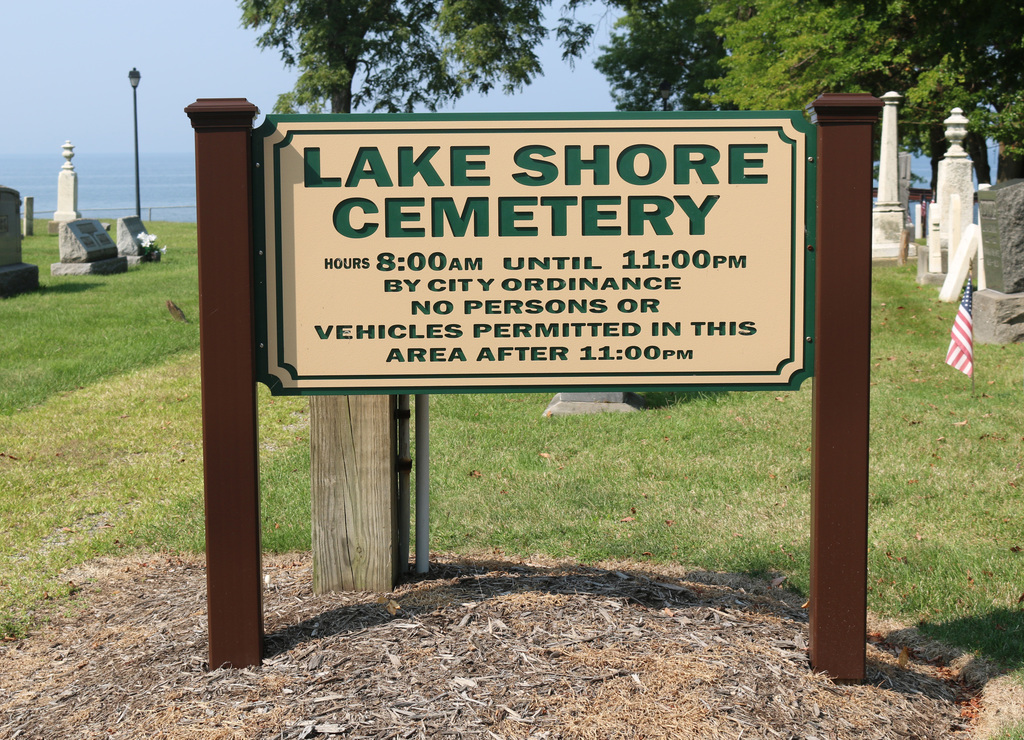 Lake Shore Cemetery