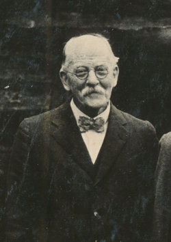 Edward C Russell 