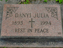 Julia <I>Darai</I> Danyi - Gyomber 