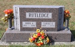 Sarah E Rutledge 