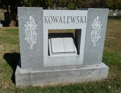Peter S Kowalewski 