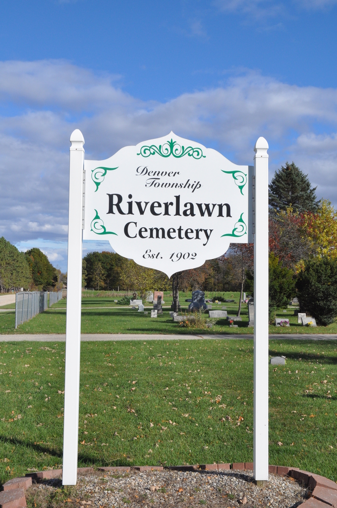 Riverlawn Cemetery