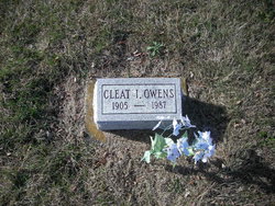 Cleat Irvin Owens 
