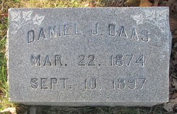 Daniel J Baas 