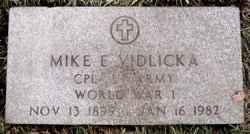 Mike Ellas “Mickey” Vidlicka 