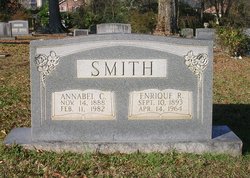 Enrique Russell Smith Sr.