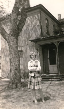 Betty Jean <I>Kleinschmidt</I> Atchison 