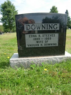 Edna Beatrice <I>Steeves</I> Downing 