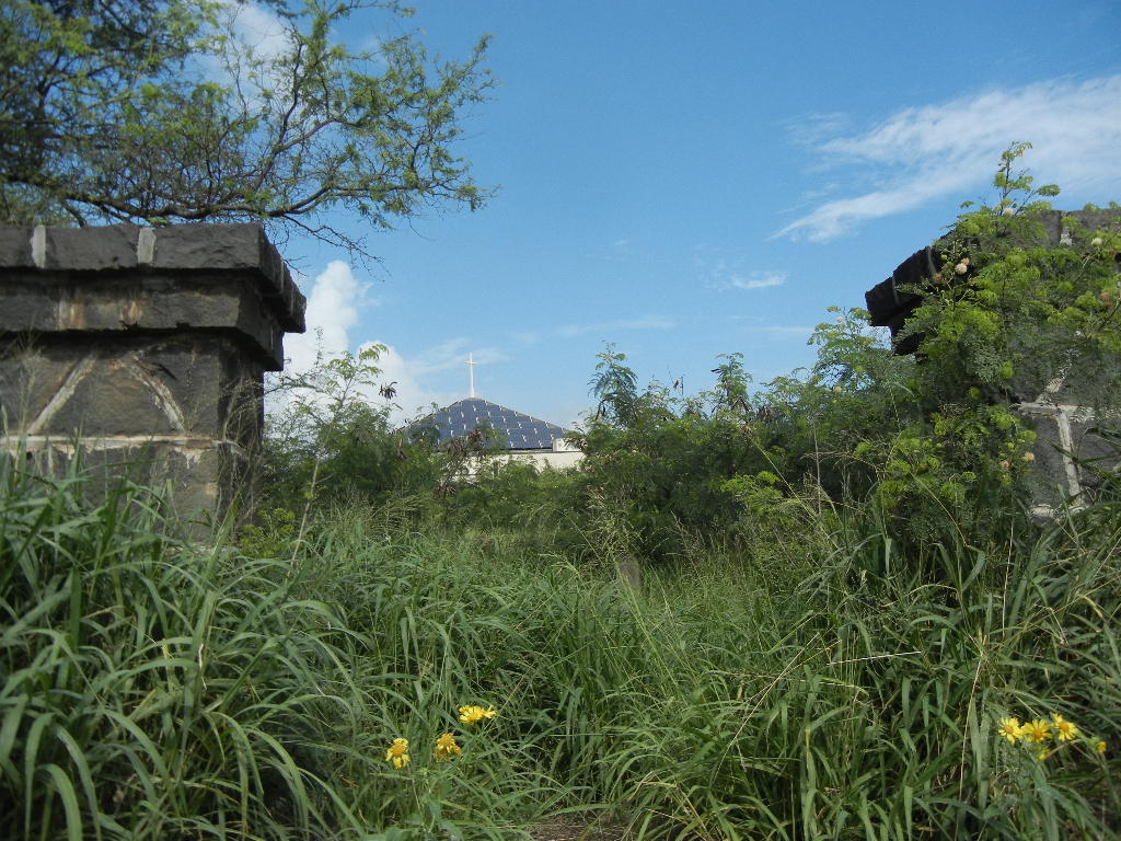 Puunene Japanese Cemetery