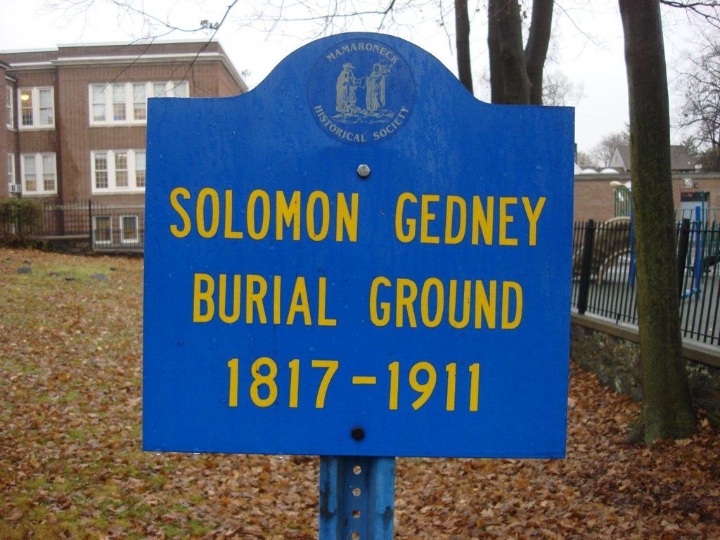 Solomon Gedney Burial Ground