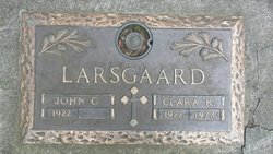 Clara R <I>Christofferson</I> Larsgaard 
