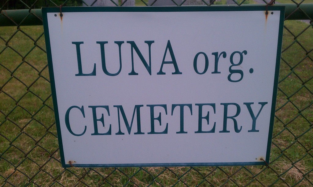 Luna Cemetery
