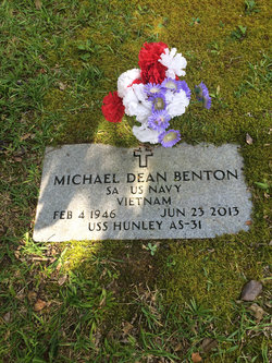 Michael Dean Benton 