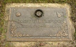 Danette Helen <I>Hoppe</I> Treptow 