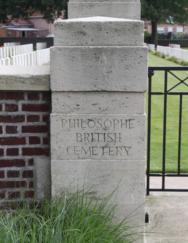 Philosophe British Cemetery
