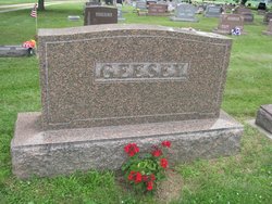 Mildred Betty <I>Thomas</I> Geesey 