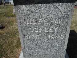 Ellen Sophia “Nellie” <I>Hart</I> Defley 
