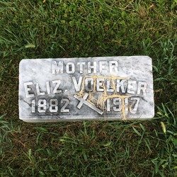 Elizabeth Voelker 