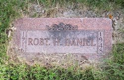 Robert H Daniel 