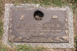 Desi Arnaz “Lil Desi” Austin Jr.