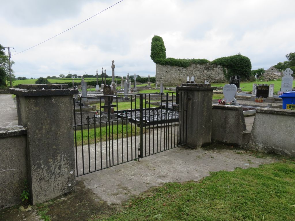 Kilmoylan Graveyard