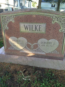 Dorothy Jane “Dot” <I>Mickey</I> Wilke 