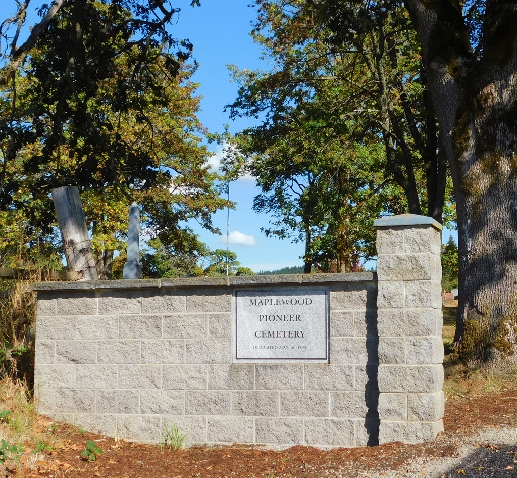 Maplewood Pioneer Cemetery