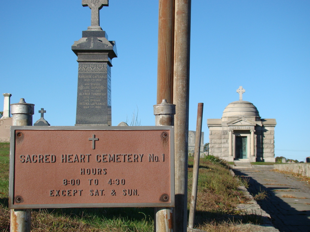 Sacred Heart Old Cemetery