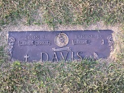 Leon J Davis Sr.