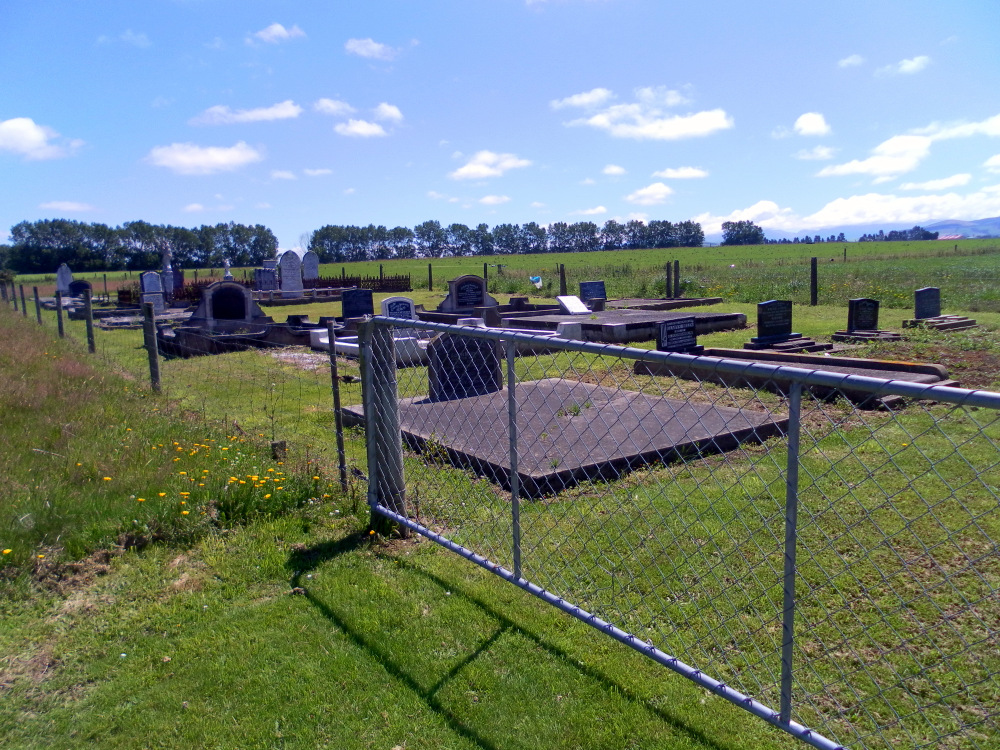Wreys Bush Cemetery