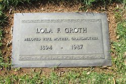 Lola F <I>Johnston</I> Groth 