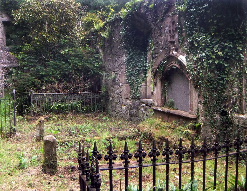 Inch Old Parish Churchyard