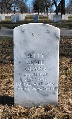 Betty Evelyn <I>Albee</I> Olson 