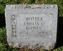 Emelia O. “Amelia” <I>Bartz</I> Leppien 