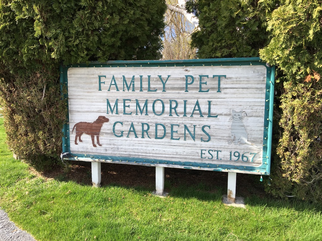 Family Pet Memorial Animal Cemetery
