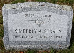 Kimberly A Straus 
