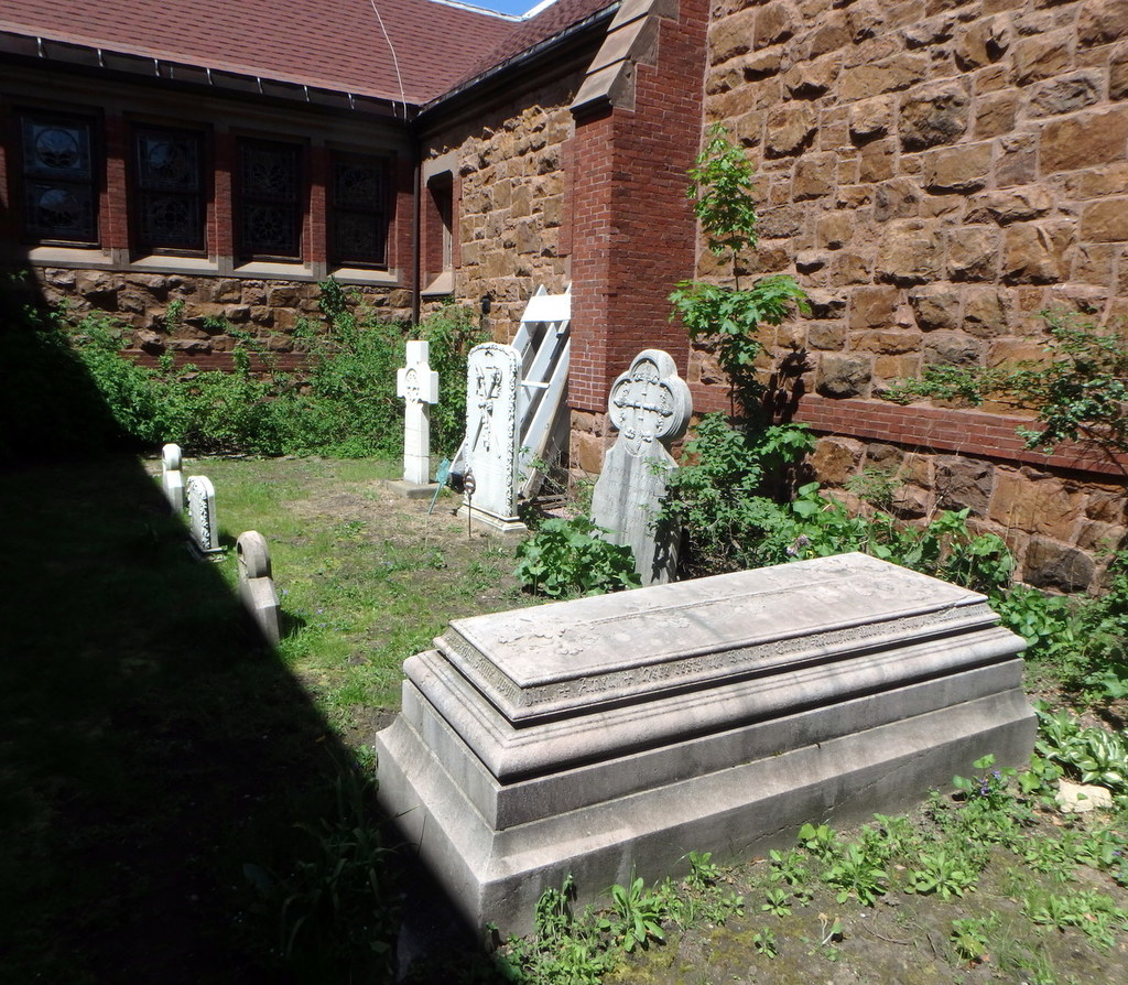 Saint Stephen's Episcopal Churchyard