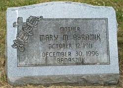 Mary Margaret <I>Yakubek</I> Abramik 