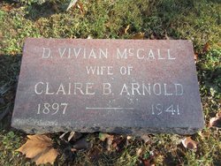 Dorothy Vivian <I>McCall</I> Arnold 