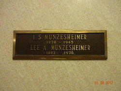 Lee <I>Alexander</I> Munzesheimer 