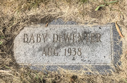 Baby DeWenter 