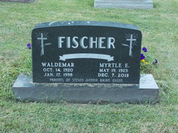Myrtle Emma <I>Gieseke</I> Fischer 