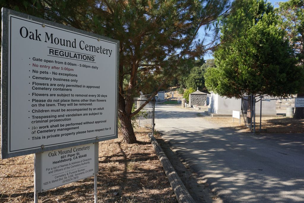 Oak Mound Cemetery