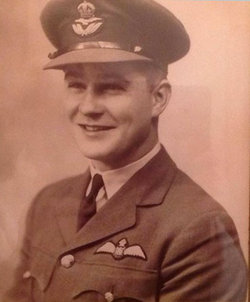 Flight Lieutenant ( Pilot ) Gordon Leslie Macintyre 