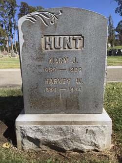 Mary Jane <I>Walizer</I> Hunt 