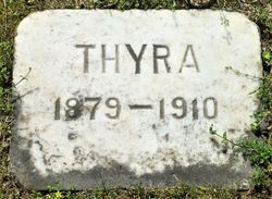 Thyra <I>Tolsma</I> Geyo 