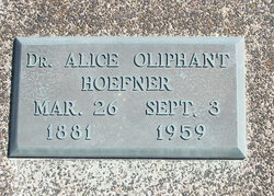Dr Alice <I>Oliphant</I> Hoefner 